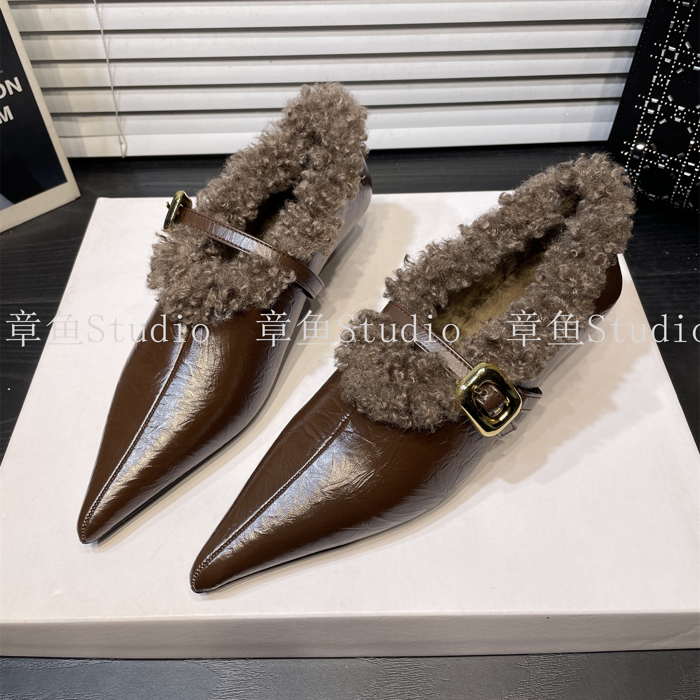 坡跟法式气质加绒尖头玛丽珍单鞋女毛毛鞋2025秋冬新款保暖棉鞋 - 图0