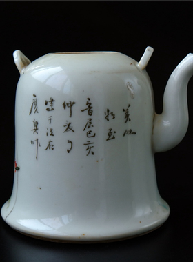 浅绛彩仕女人物陶瓷艺术品