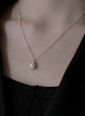 925银设计感项链气质珍珠锁骨链