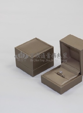 拉丝皮质吊坠手表包装盒2019新品