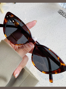 防紫外线新款高级感小框猫眼墨镜