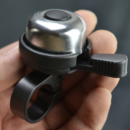 Детский самокат, горный велосипед, велосипедный звонок