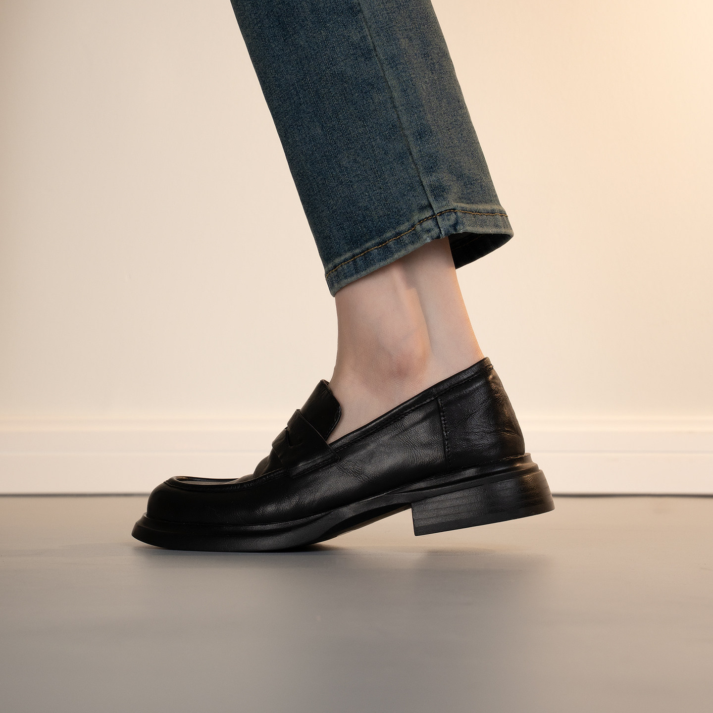 英伦风厚底乐福鞋女2026春季新款羊皮深口单鞋通勤百搭一脚蹬圆头,淘宝优惠券,粉丝福利购,淘宝优惠卷