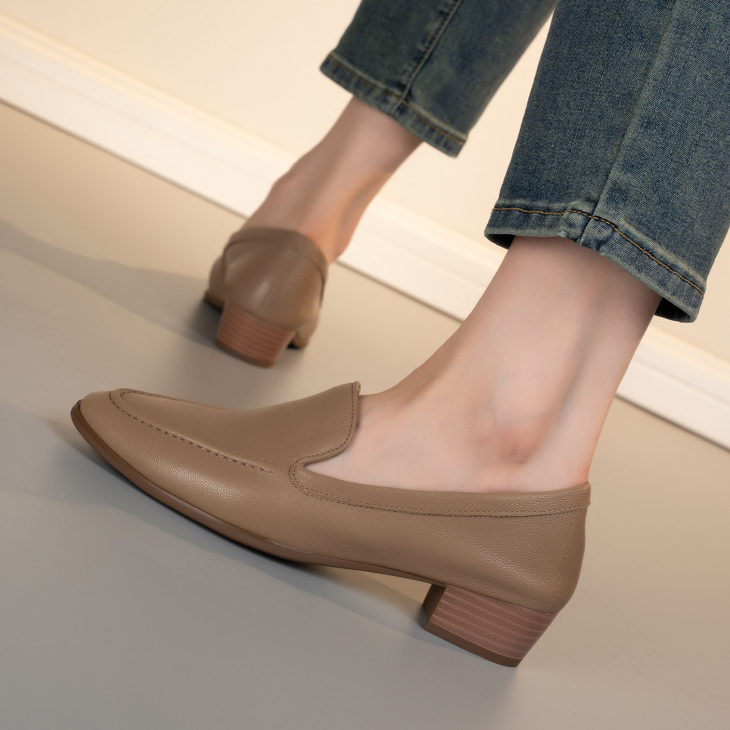 头层羊皮深口单鞋英伦时尚复古风百搭潮流通勤鞋圆头简约一脚蹬,淘宝优惠券,粉丝福利购,淘宝优惠卷