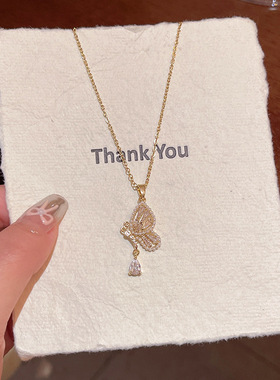 森系小清新甜美气质蝴蝶项链女时尚百搭珍珠锆石吊坠钛钢锁骨链