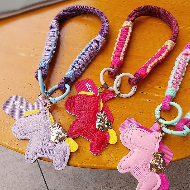 马年新款手机挂绳女手腕招财小马皮质吊坠饰品编织绳子挂件通用品,淘宝优惠券,粉丝福利购,淘宝优惠卷