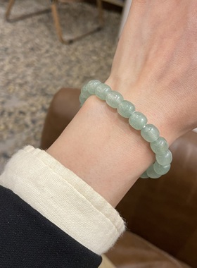 新中式清冷感绿东陵老形桶珠手链