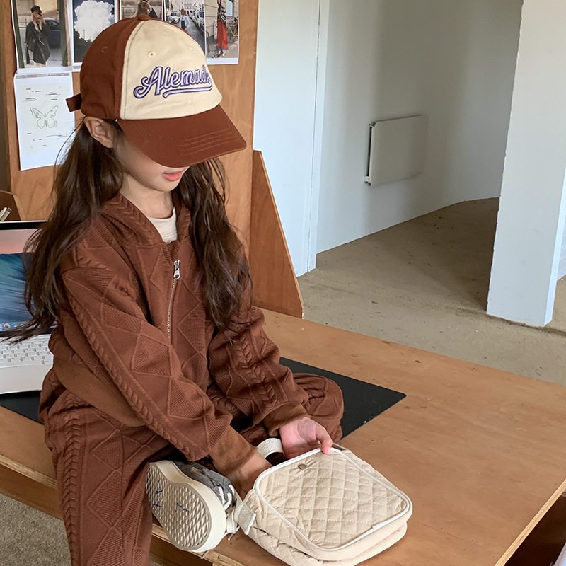 女童套装春秋装新款小女孩韩版短款针织长袖上衣开叉喇叭裤两件套,淘宝优惠券,粉丝福利购,淘宝优惠卷