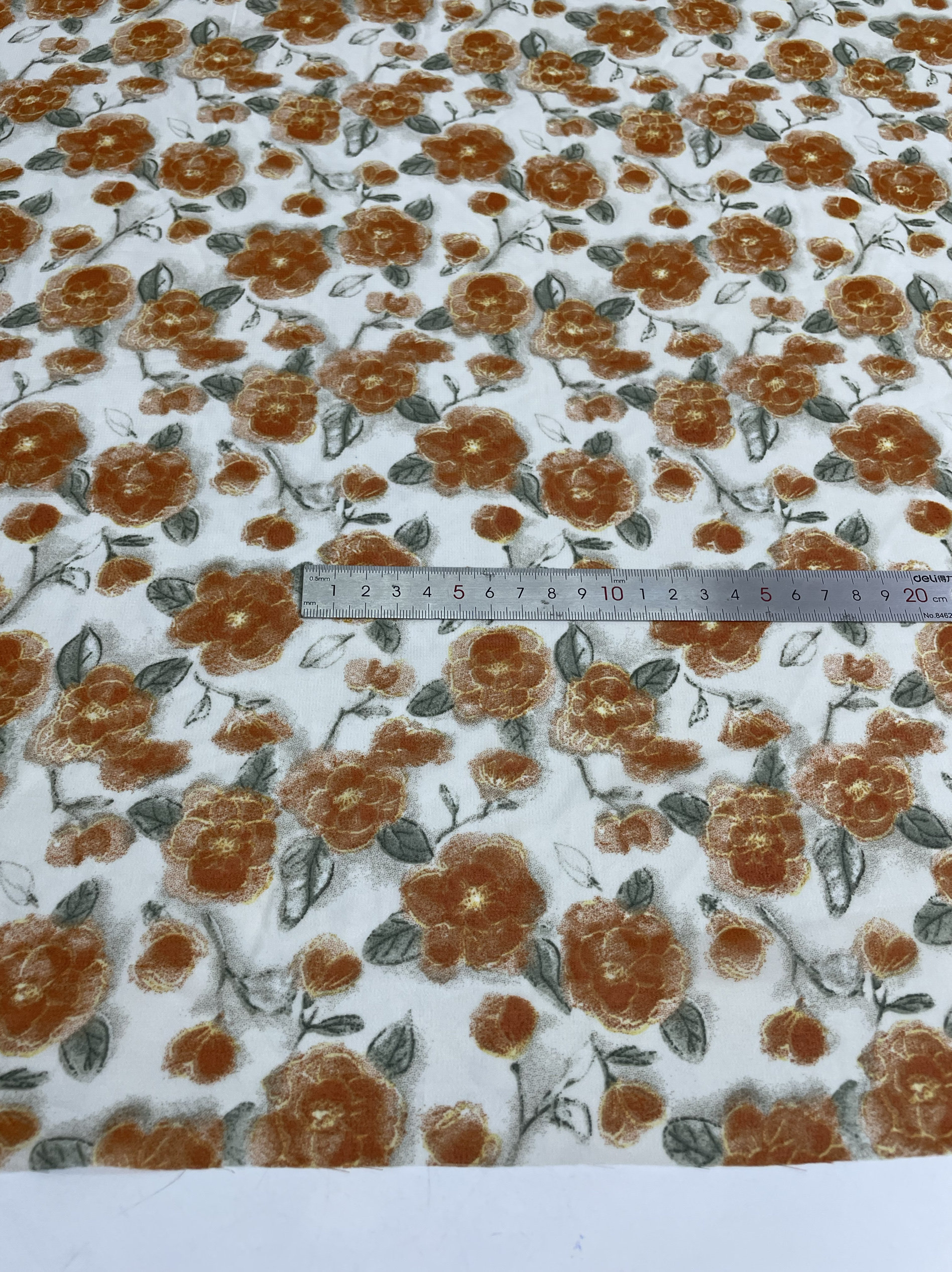 G403夏季白底黄绿色印花雪纺布头柔软垂坠透气连衣裙上衣服装面料,淘宝优惠券,粉丝福利购,淘宝优惠卷