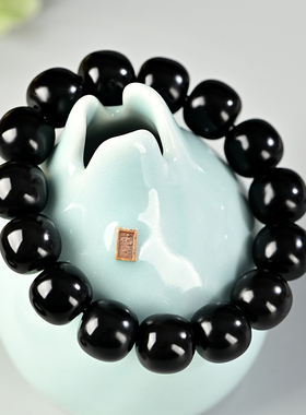 新疆和田玉老型珠手串男