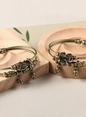 仿古董古玩金鱼貔貅黄铜手镯双环镯子手把件搭汉服拍照道具