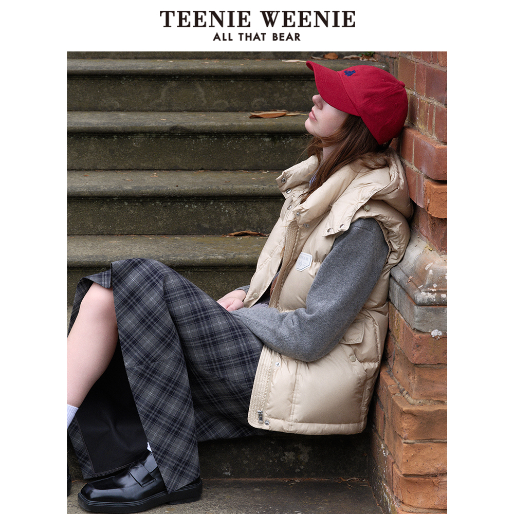 TeenieWeenie小熊2024年秋冬新款密可柔防泼水连帽羽绒马甲外套女