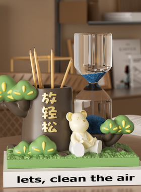 暴力熊治愈解压沙漏笔筒摆件