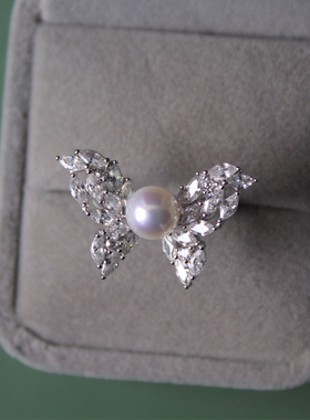 极光AK珍珠蝴蝶纯银戒指