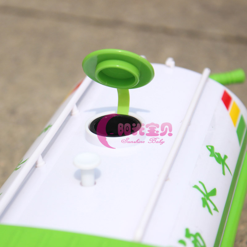 耐摔大号儿童洒水车玩具车模型男孩惯性工程车