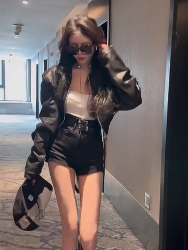 黑色双皮带性感短裤女2025夏季韩版设计感辣妹高腰显瘦包臀热裤潮 - 图1