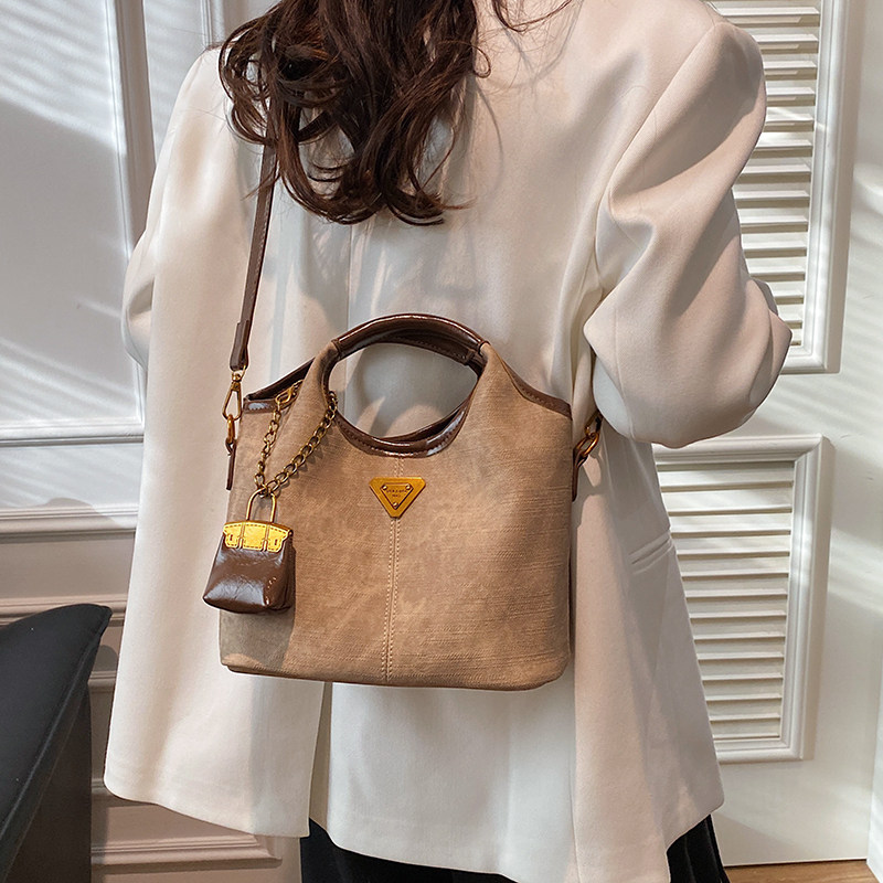 手提菜篮子水桶包包女2025新款高端大气轻奢小众高级感通勤斜挎包,淘宝优惠券,粉丝福利购,淘宝优惠卷