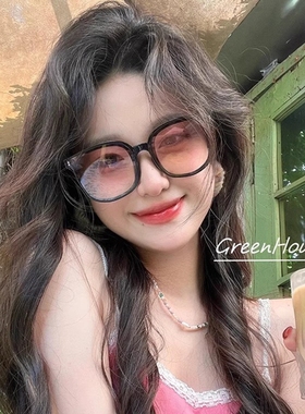 韩版多巴胺腮红大框墨镜女2025新款高级感海边度假防紫外线太阳镜