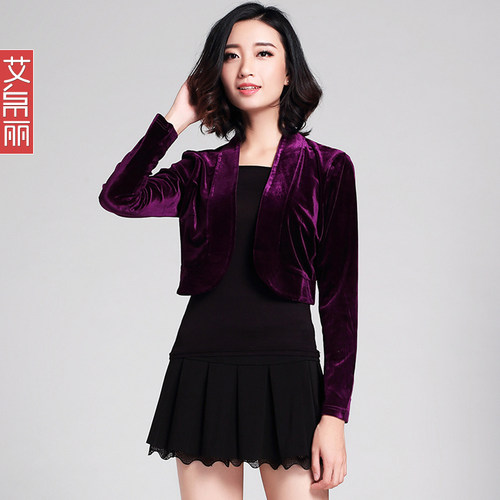 2026新款长袖小披肩旗袍裙外搭短款金丝绒上衣女款时尚开衫短外套 - 图1