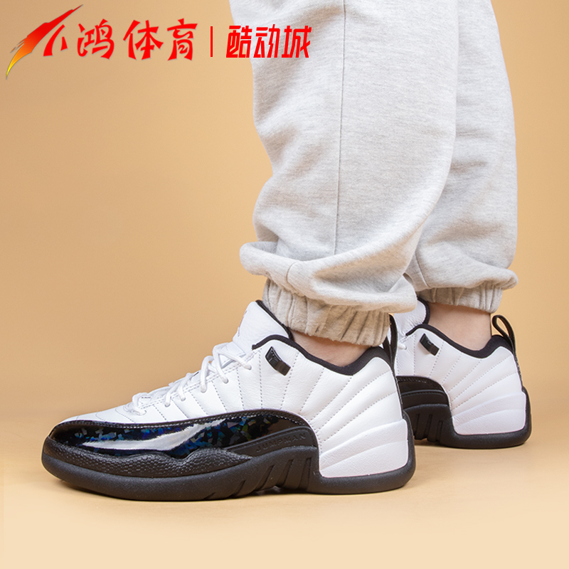 小鸿体育Air Jordan 12 Low AJ12黑白低帮东单 25周年DO8726-100-图2