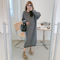 Pregnant woman knit one-piece dress medium length loose large code pure colour stack wearing round collar inner hitch long skirt autumn winter new