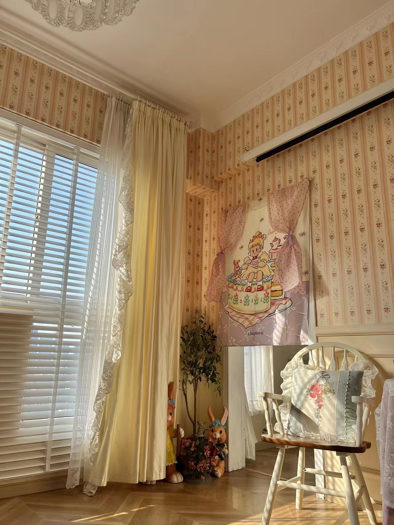 美式纯纸田园背景墙壁纸粉色玫瑰花竖条纹女孩房婚房卧室墙裙壁纸,淘宝优惠券,粉丝福利购,淘宝优惠卷