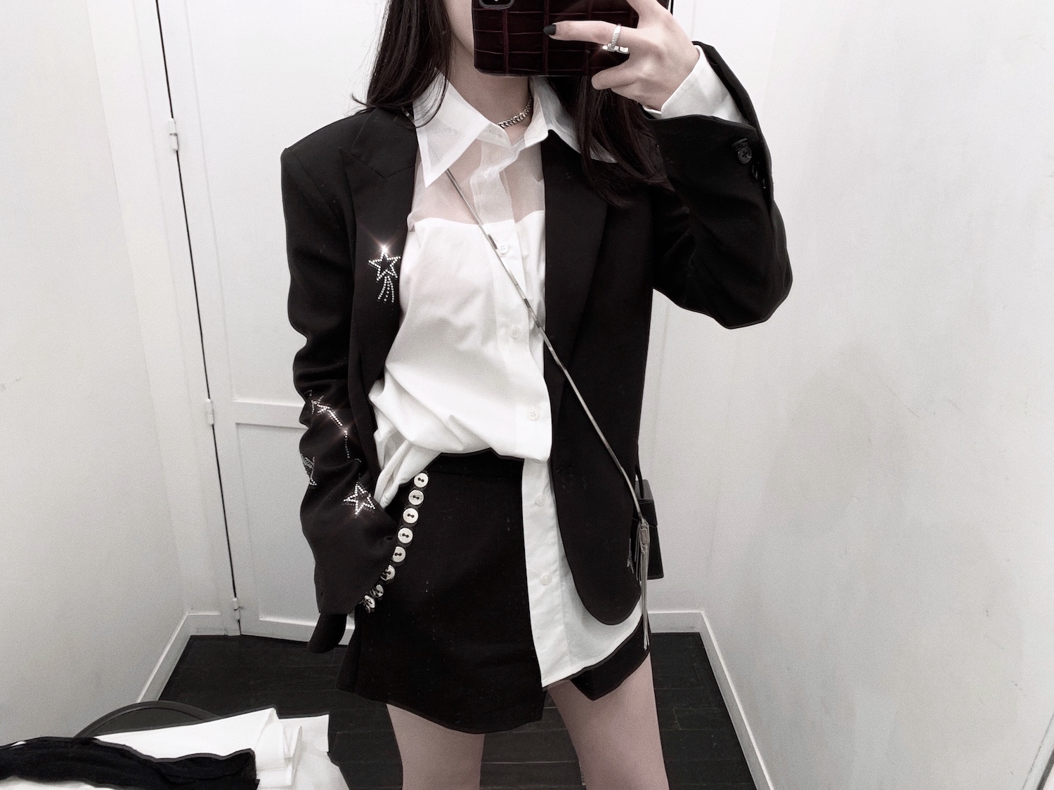 黑色薄款星星烫钻低调流星时髦小众百搭气质显瘦西装外套 CHICYOU 黑色薄款星星烫钻低调流星时髦小众百搭气质显瘦西装外套 CHICYOU