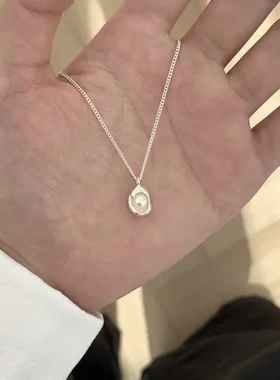 小众温柔颈链设计锁骨链豆荚简约ins吊坠项链甜美创意百搭女气质