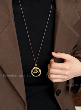 金雀羽～美拉德金色虎眼石长款项链女款秋冬轻奢高级感毛衣链配饰