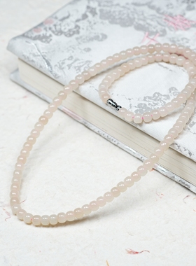 量少，无补。藕粉老坑和田玉金红老型珠6乘5郝敏108颗多圈手项链