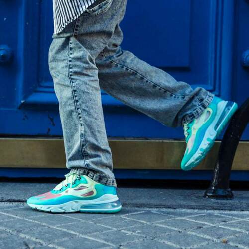 Nike/耐克 Air Max 270 REACT 男女气垫缓震休闲运动跑步鞋AT6174 - 图3