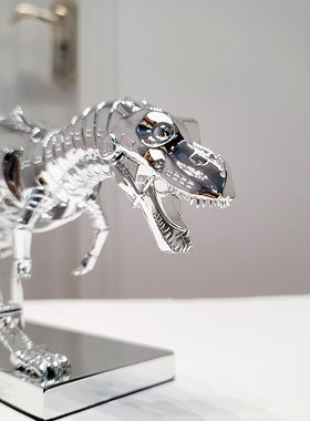 空山基限量联名机械恐龙艺术树脂