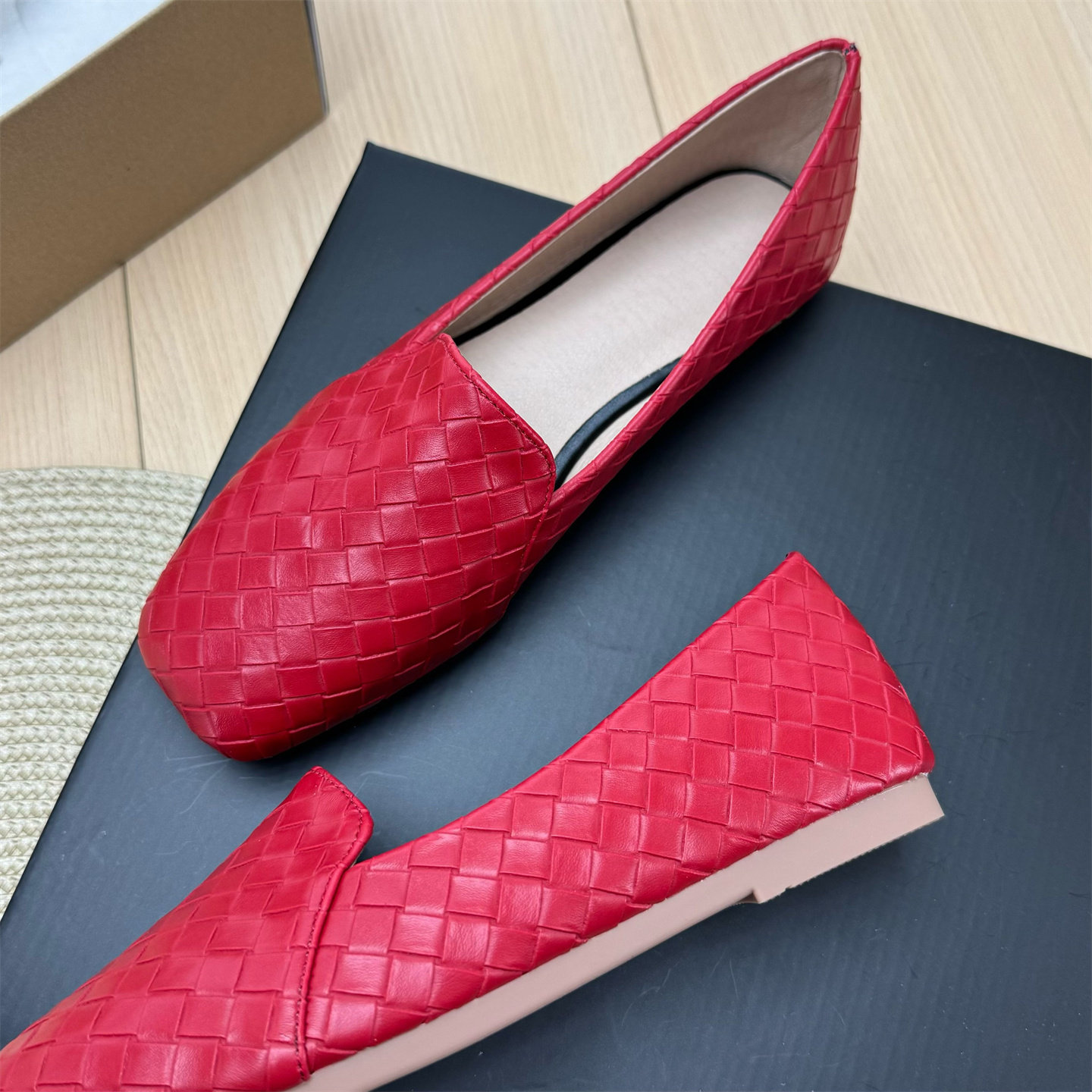 2026春季新款红色编织格纹豆豆鞋女平底方头一脚蹬休闲百搭乐福鞋,淘宝优惠券,粉丝福利购,淘宝优惠卷