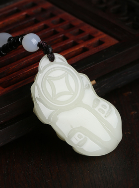 天然男女和田玉貔貅吊坠本命年项