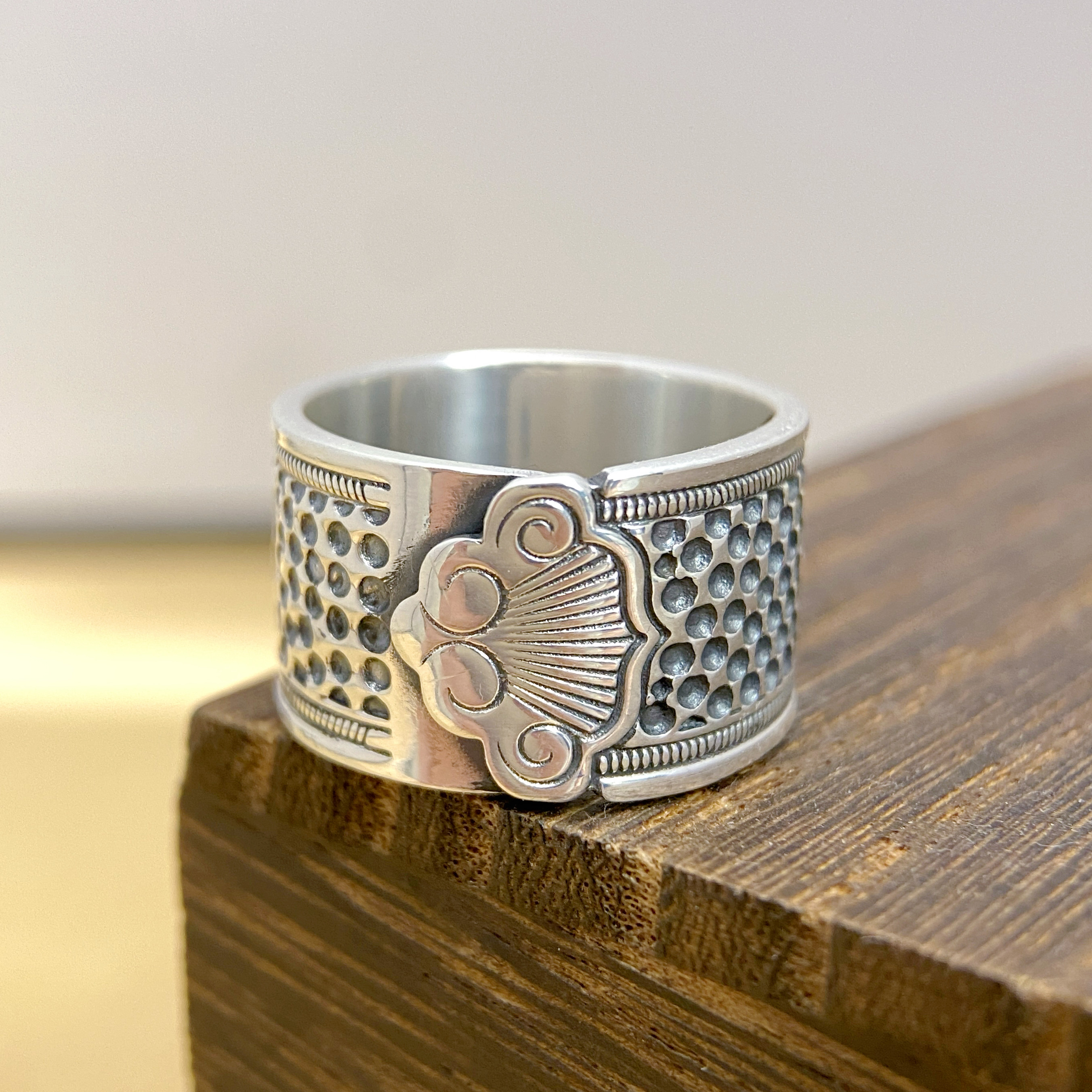 999纯银加宽顶针吉祥戒指防扎手缝纫银指套箍顶针箍款复古,淘宝优惠券,粉丝福利购,淘宝优惠卷