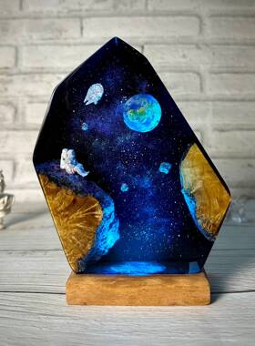 手作星际太空银河蓝色星球地球树脂木小夜灯氛围灯宇航员宇宙飞船