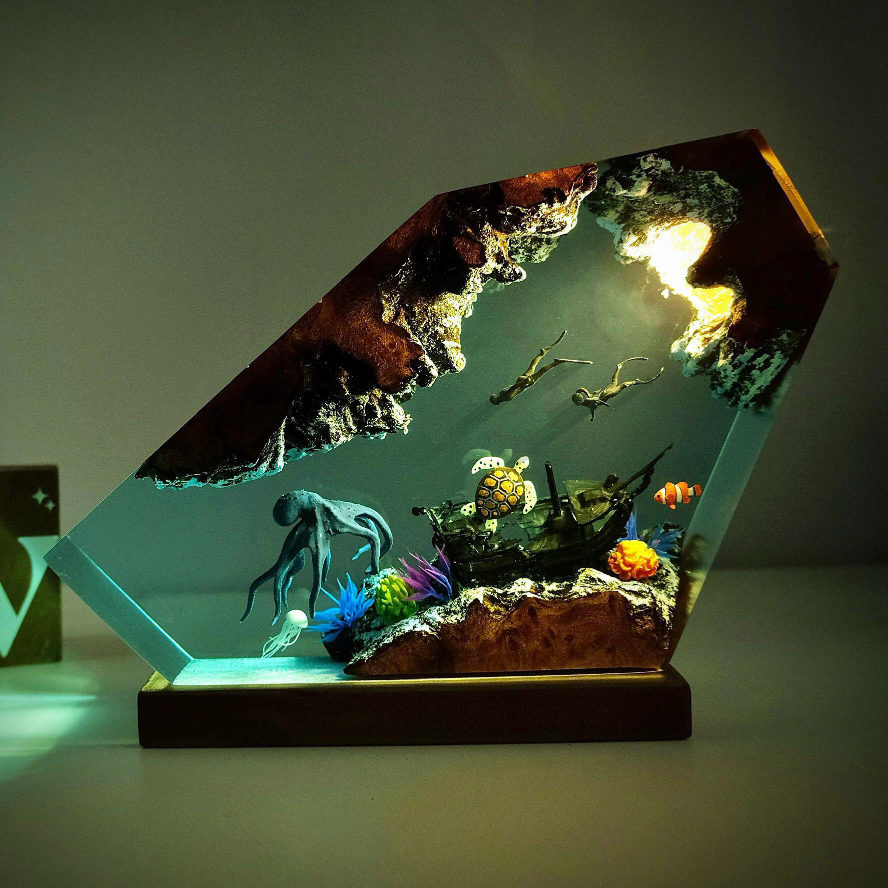 海底世界景观溶洞巨型章鱼海龟潜水员沉船热带鱼珊瑚礁小夜灯摆件,淘宝优惠券,粉丝福利购,淘宝优惠卷