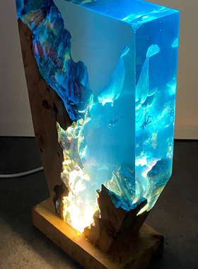 手作海底世界景观海豚和潜水员探险树脂实木小夜灯氛围灯摆件礼物