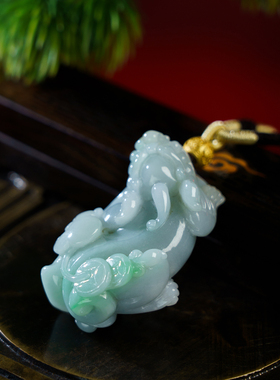 天然翡翠貔貅吊坠四大神兽守护