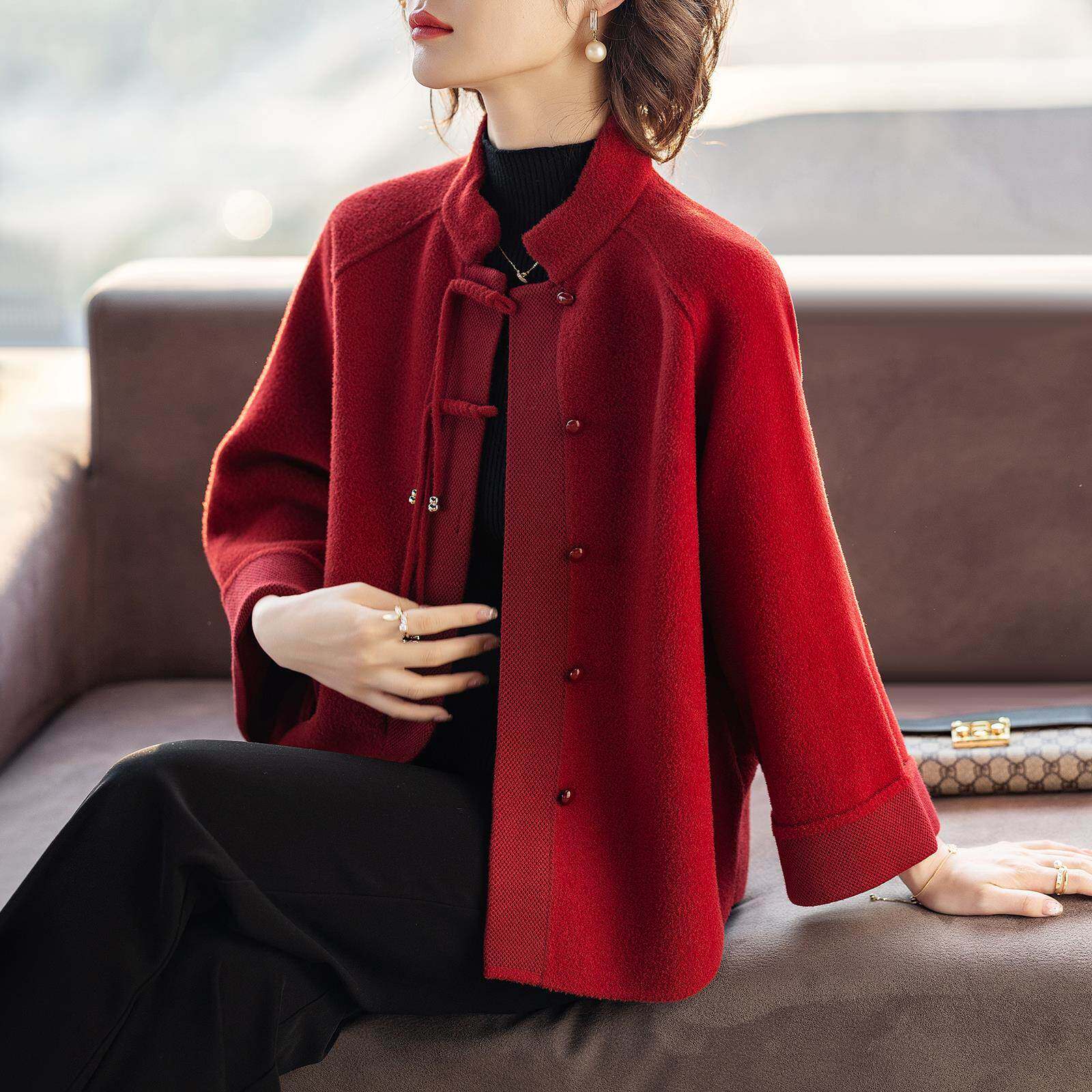 妈妈春秋外套春装洋气2026新款中老年人女本命年红色喜婆婆上衣服