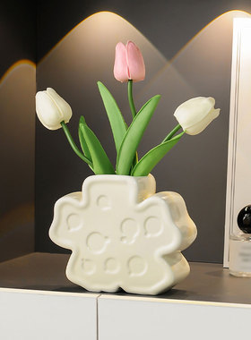 轻奢北欧家居客厅插花陶瓷奶油风