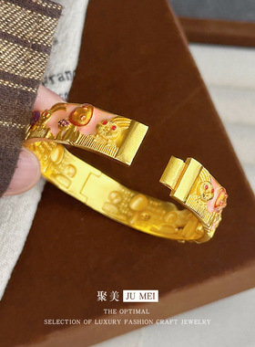 轻奢设计感金店同款珐琅彩烧蓝玉兔沙金手古法气质卡扣手环批发