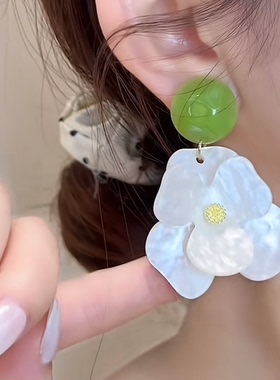 牛油果绿色多巴胺花朵耳坠女森系清新甜美耳环春夏海边度假风耳饰