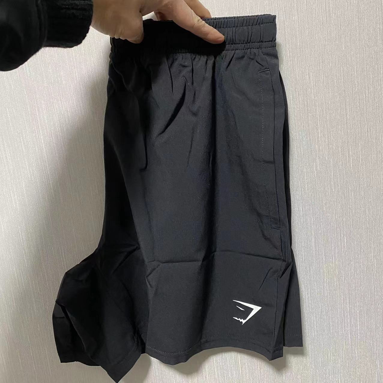 国内现货正品 GYMSHARK ARRIVAL 7'' 男速干宽松运动健身五分短裤 - 图3