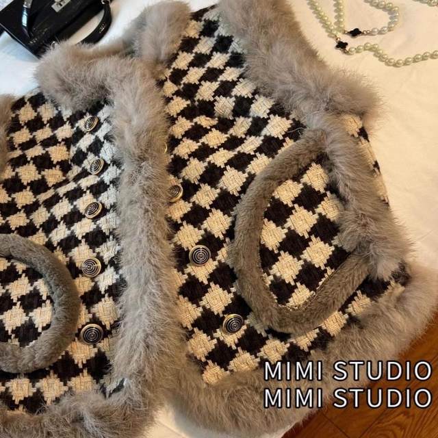 European Mink Fur Vest Small Fragrant Wind Jacket Women 2025 Autumn and Winter Houndstooth Fur Loose Fur Collar Stacked Vest