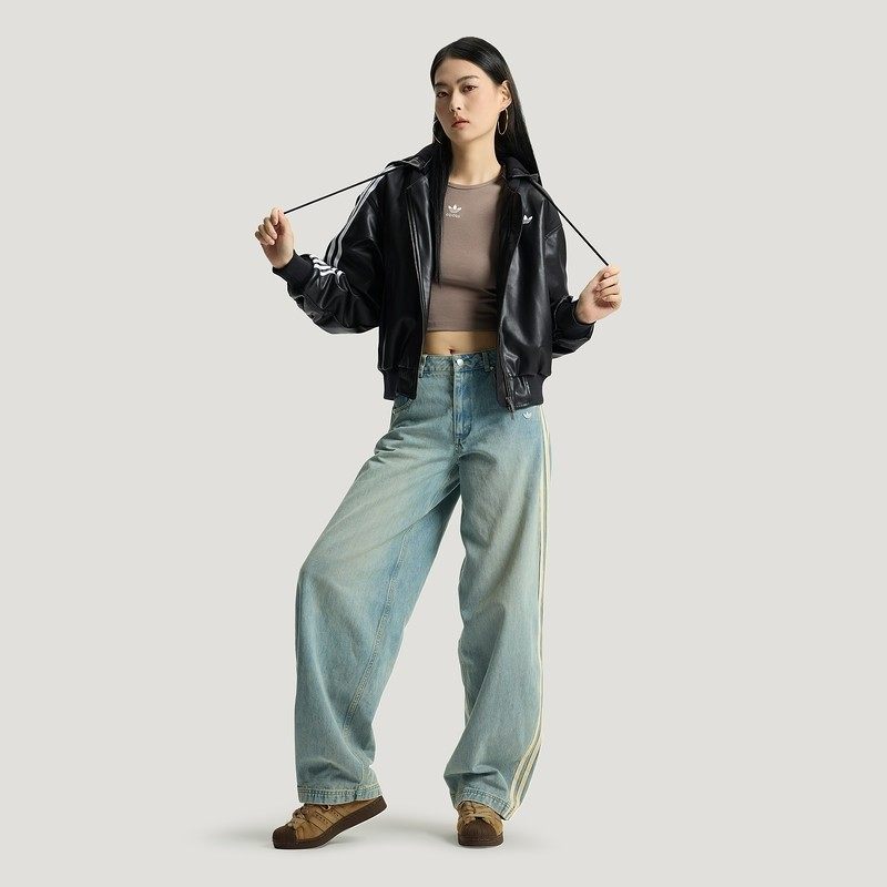 adidas阿迪达斯三叶草皮衣夹克棉衣女可拆卸连帽短款棉服 KU6857,淘宝优惠券,粉丝福利购,淘宝优惠卷