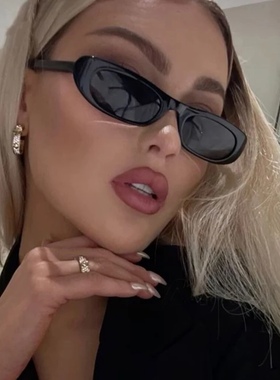 ins网红同款墨镜女嘻哈搞怪拍照窄框酷帅小镜片太阳眼镜2025新款