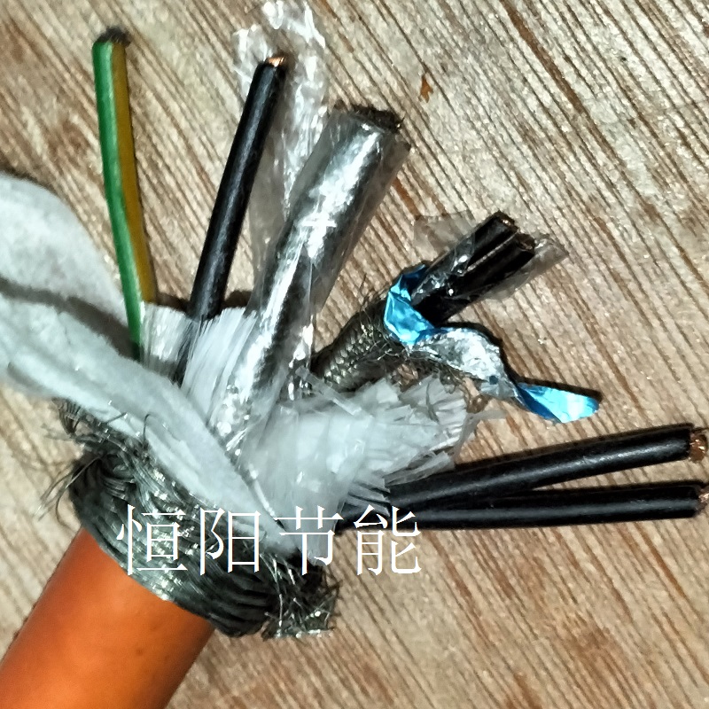 德国进口易格斯伺服电缆CF210.UL系列8芯屏蔽线 4G1.5+2x(2x0.75) - 图3