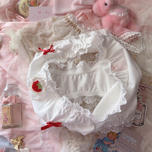 日系洛丽塔可爱甜美粉白草莓蕾丝边纯棉内裤女2025新款女生三角裤 - 图2