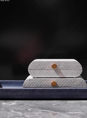 样板间轻奢软装搭配办公室桌面杂志架北欧花瓶首饰盒托盘组合摆件